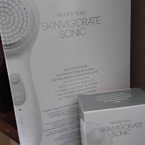 New MaryKay Skinvigorate Skin Care System With Facial Massage Head!!!